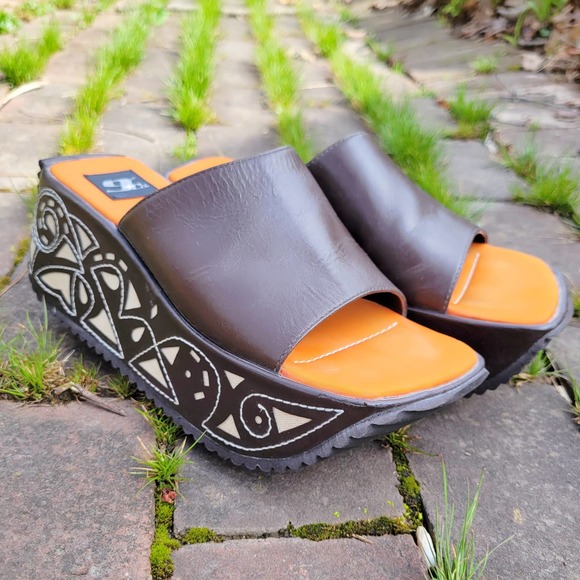 Vintage 90s Chunky Mega Platform Slides by 9 & Co. - Picture 1 of 9
